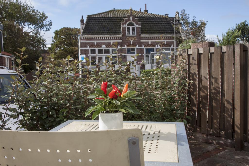 Savina City Centre Apartment Near Beach, Station And Shops Zandvoort Room photo